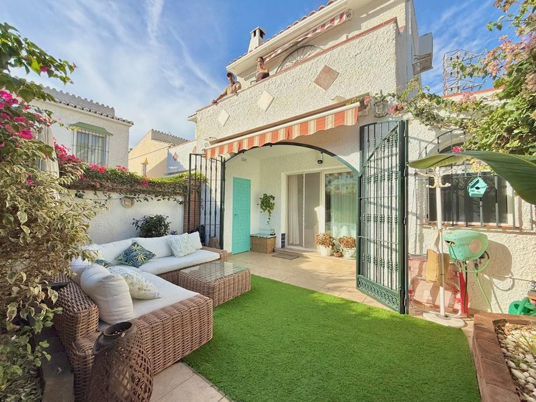 Villa for Sale in Calahonda, Malaga 3