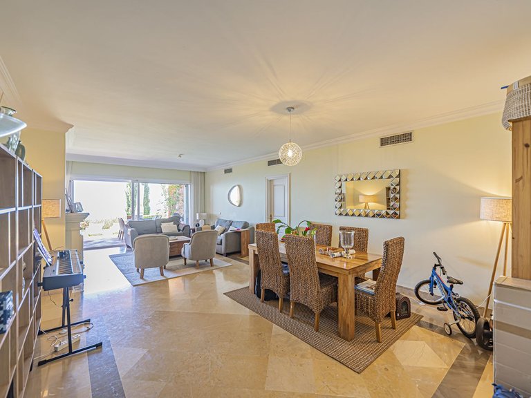 Apartment for Sale in La Mairena, Malaga 10