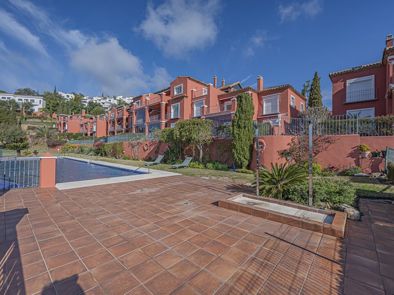 Apartment for Sale in La Mairena, Malaga 16