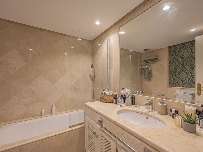 Apartment for Sale in La Mairena, Malaga 20