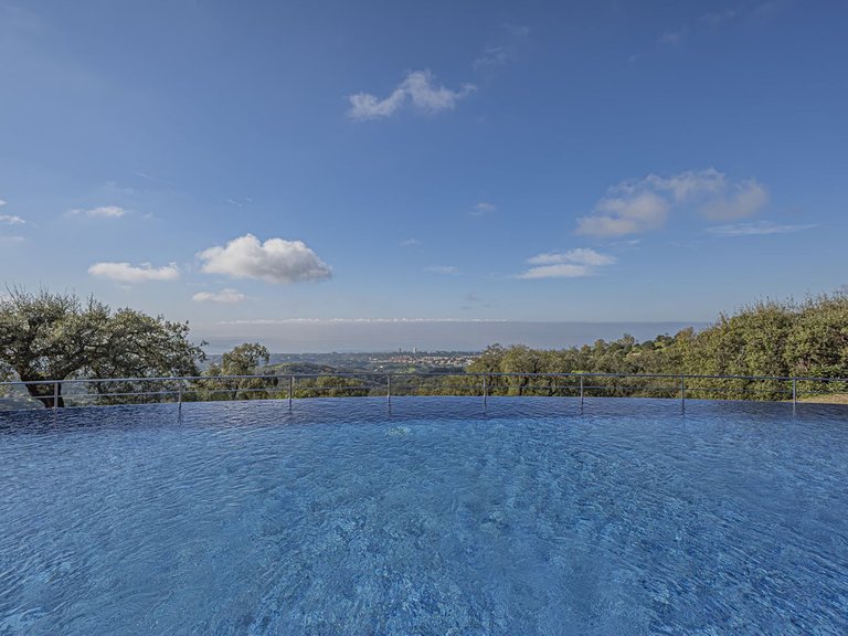 Apartment for Sale in La Mairena, Malaga 3