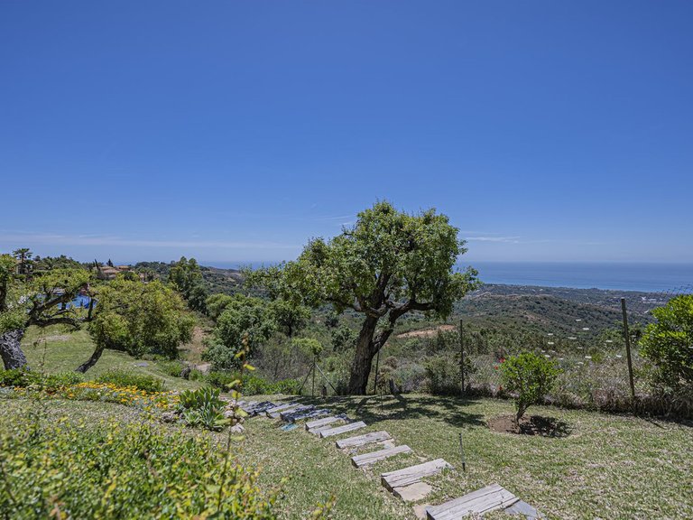 Apartment for Sale in La Mairena, Malaga 37