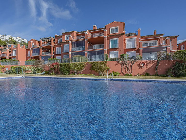 Apartment for Sale in La Mairena, Malaga 5