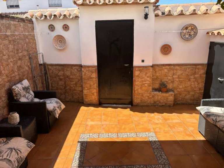 Villa for Sale in Alhaurín De La Torre, Malaga 8
