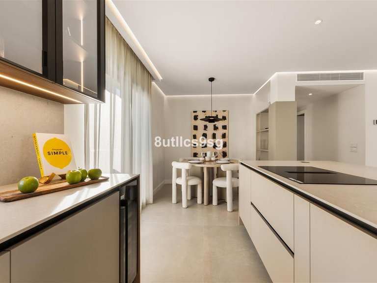 Apartment for Sale in Puerto Banús, Malaga 12