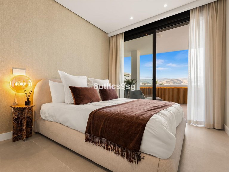 Apartment for Sale in Puerto Banús, Malaga 16