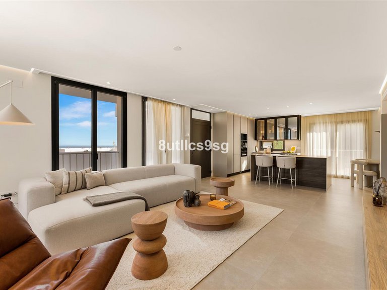 Apartment for Sale in Puerto Banús, Malaga 3