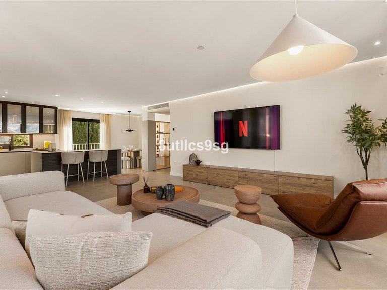 Apartment for Sale in Puerto Banús, Malaga 4