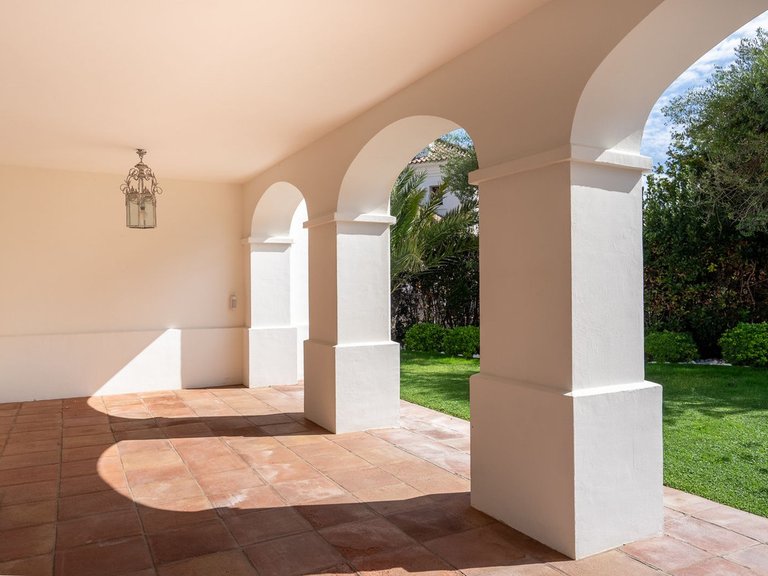 Villa for Sale in Guadalmina Baja, Malaga 12