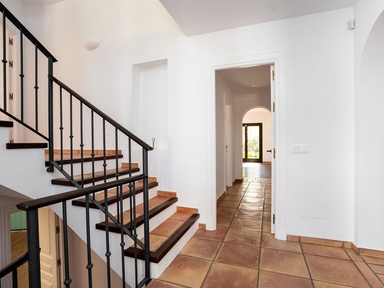 Villa for Sale in Guadalmina Baja, Malaga 20