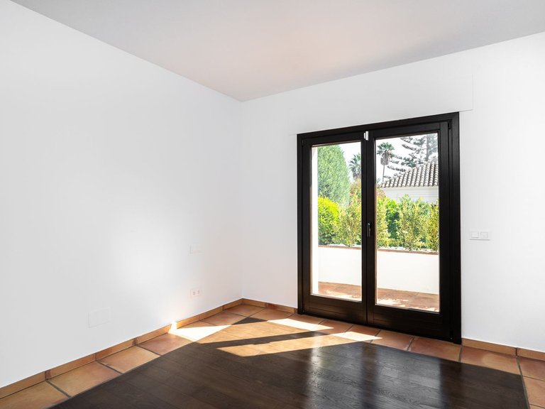 Villa for Sale in Guadalmina Baja, Malaga 22