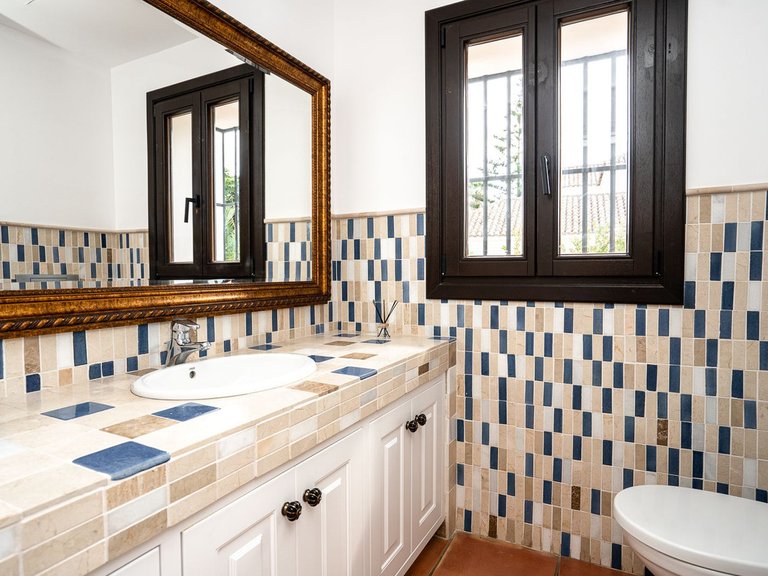 Villa for Sale in Guadalmina Baja, Malaga 26