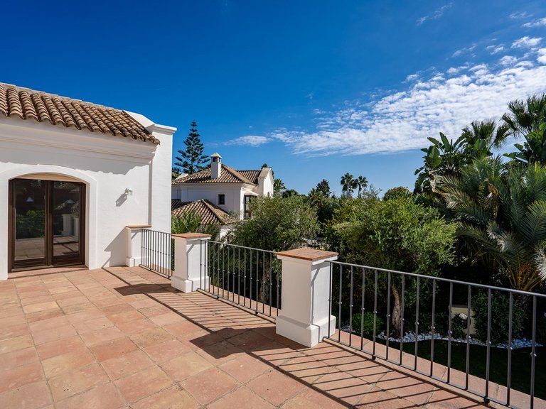 Villa for Sale in Guadalmina Baja, Malaga 55