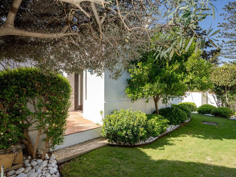 Villa for Sale in Guadalmina Baja, Malaga 6