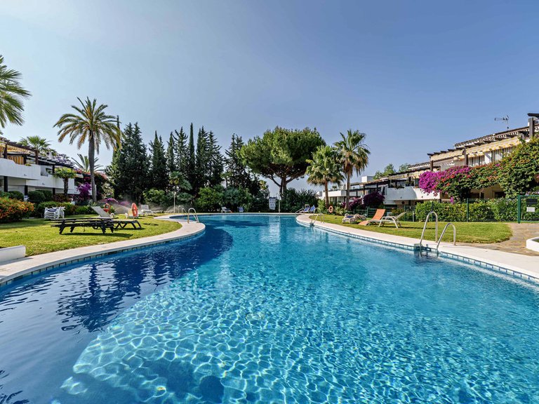 Apartment for Sale in Sierra Blanca, Malaga 1