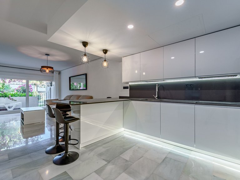 Apartment for Sale in Sierra Blanca, Malaga 3