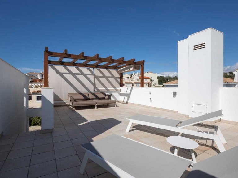 Villa for Sale in Calahonda, Malaga 13