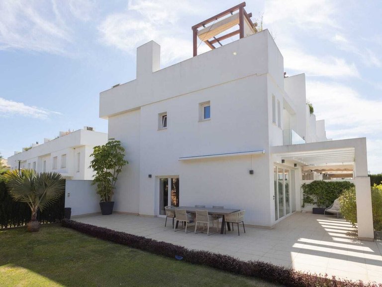 Villa for Sale in Calahonda, Malaga 2
