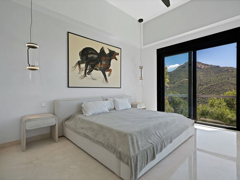 Villa for Sale in Benahavís, Malaga 10
