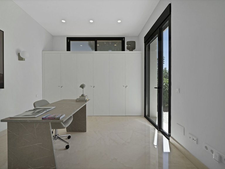 Villa for Sale in Benahavís, Malaga 12
