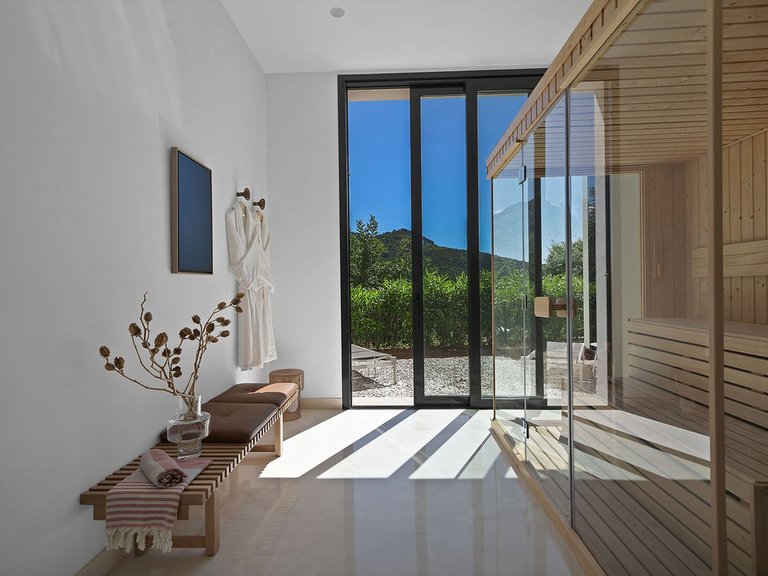 Villa for Sale in Benahavís, Malaga 15