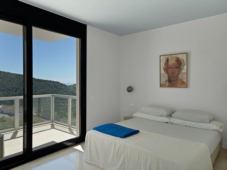 Villa for Sale in Benahavís, Malaga 16