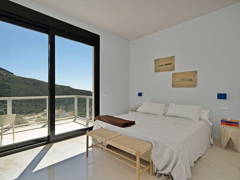Villa for Sale in Benahavís, Malaga 30