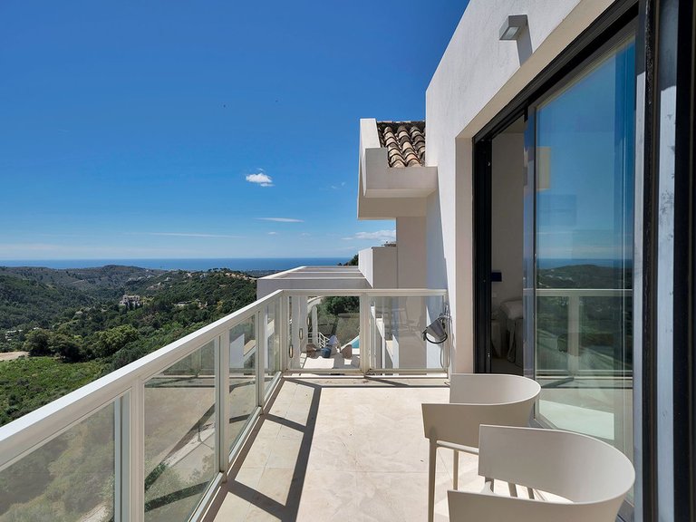 Villa for Sale in Benahavís, Malaga 34