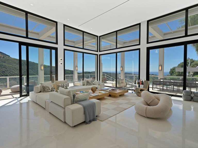 Villa for Sale in Benahavís, Malaga 5