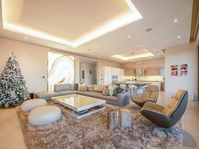Villa for Sale in Benahavís, Malaga 5