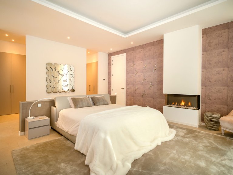 Villa for Sale in Benahavís, Malaga 9