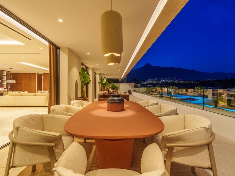 Villa for Sale in Costa del Sol Marbella, Malaga 32