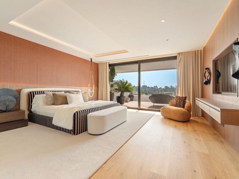 Villa for Sale in Costa del Sol Marbella, Malaga 9