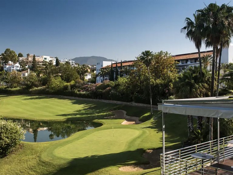Apartment for Sale in La Quinta, Malaga 20