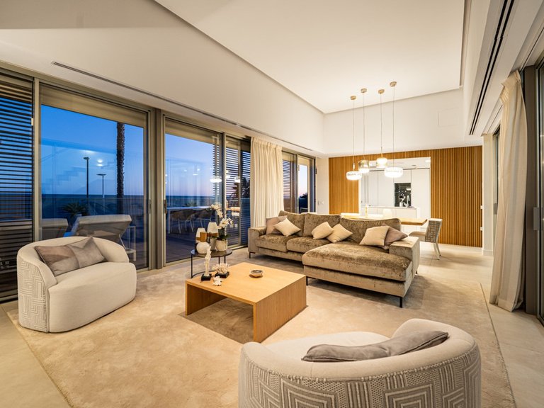 Villa for Sale in Estepona, Malaga 11