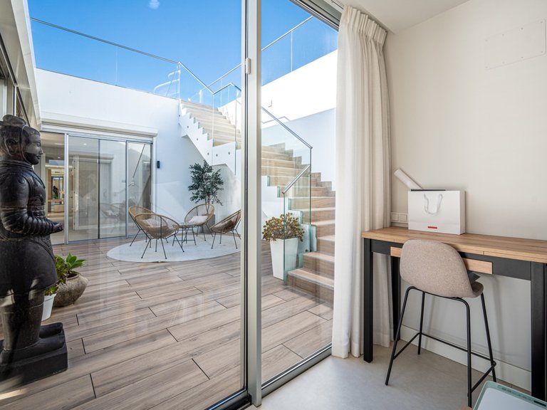 Villa for Sale in Estepona, Malaga 31
