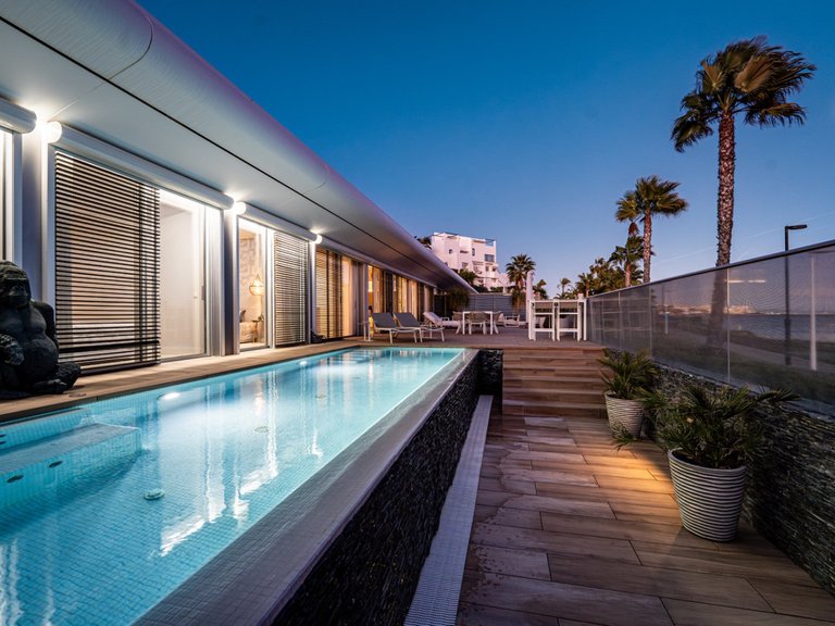 Villa for Sale in Estepona, Malaga 35