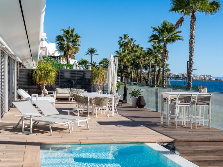 Villa for Sale in Estepona, Malaga 38