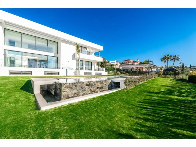 Villa for Sale in Benahavís, Malaga 20