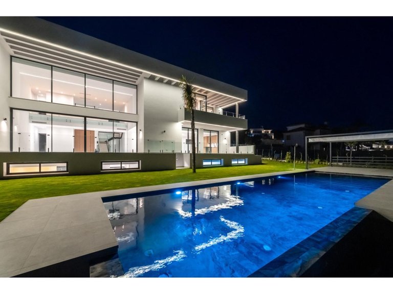 Villa for Sale in Benahavís, Malaga 22