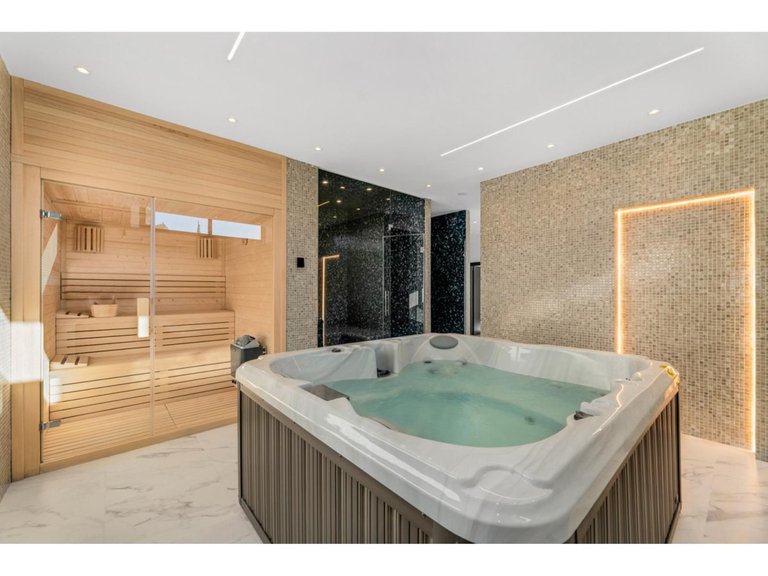 Villa for Sale in Benahavís, Malaga 7
