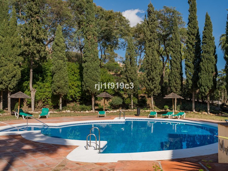 Apartment for Sale in Elviria, Malaga 10