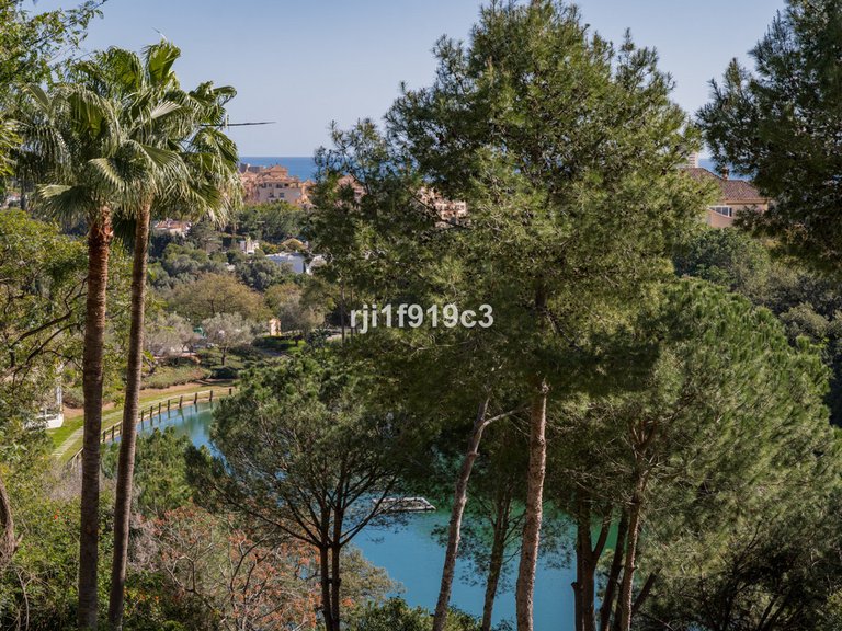 Apartment for Sale in Elviria, Malaga 18