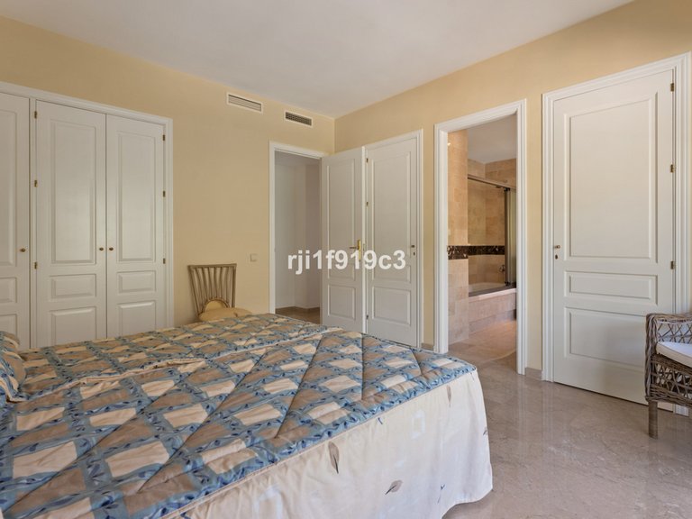 Apartment for Sale in Elviria, Malaga 20