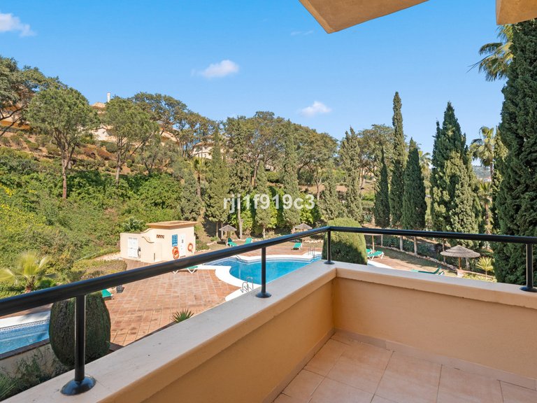 Apartment for Sale in Elviria, Malaga 24