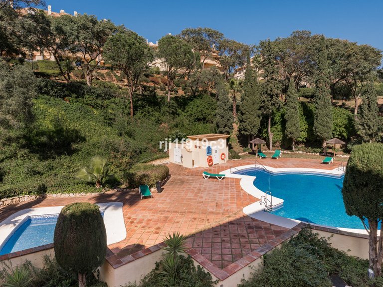 Apartment for Sale in Elviria, Malaga 25