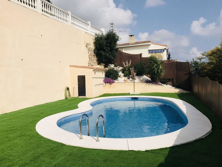 Villa for Sale in Fuengirola, Malaga 2