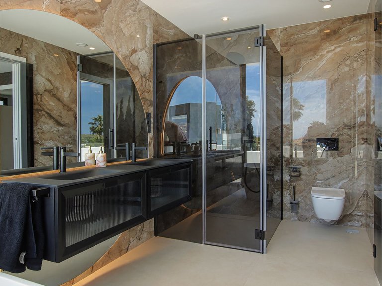 Villa for Sale in Estepona, Malaga 14
