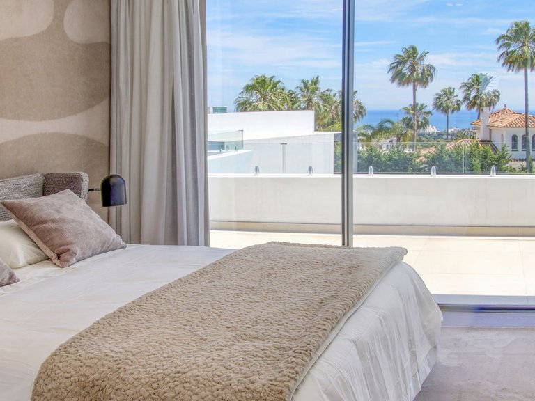 Villa for Sale in Estepona, Malaga 20