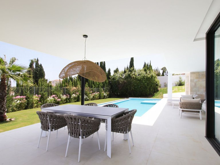 Villa for Sale in Estepona, Malaga 23